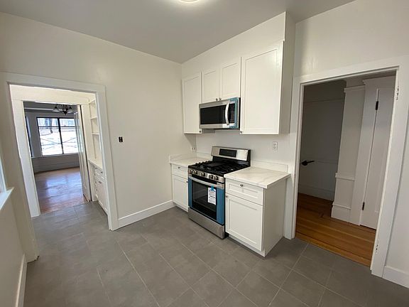 3rd image of 257 5th Ave