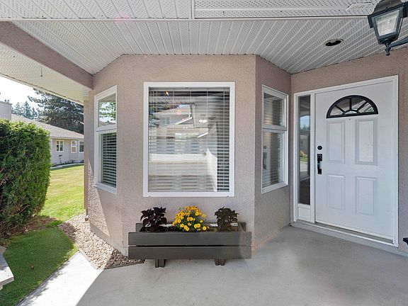 3rd image of 15501 89a Ave #178