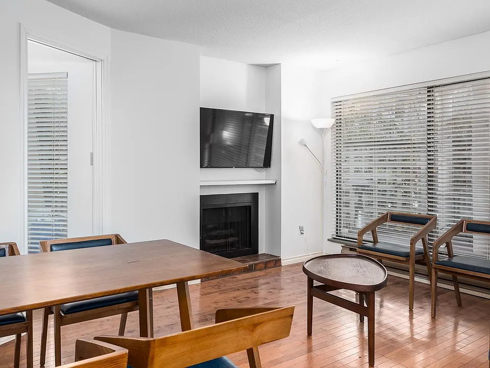 1405 Haro St #101