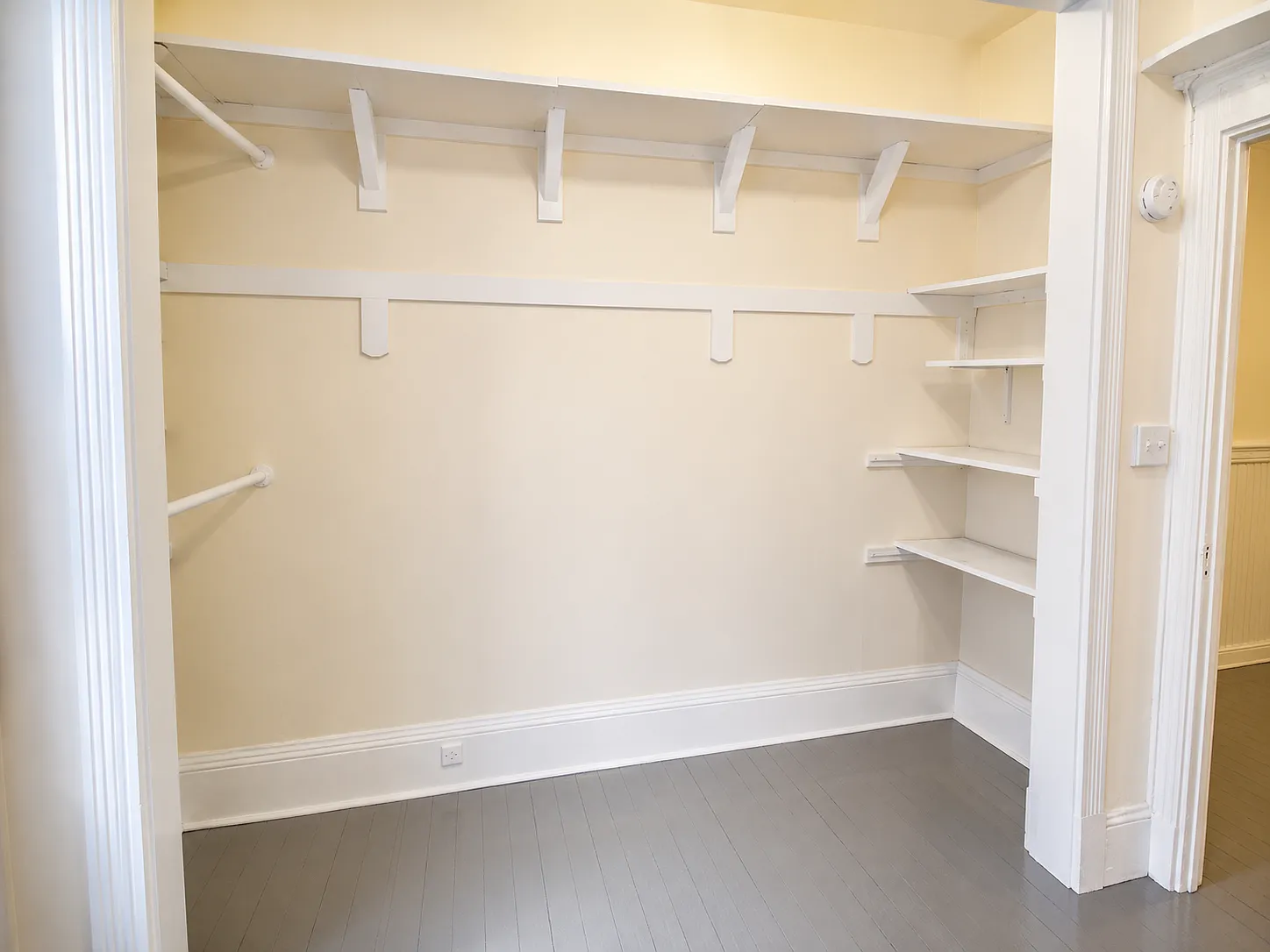 Studio, 550 sqft, $1,850 — Photo 4