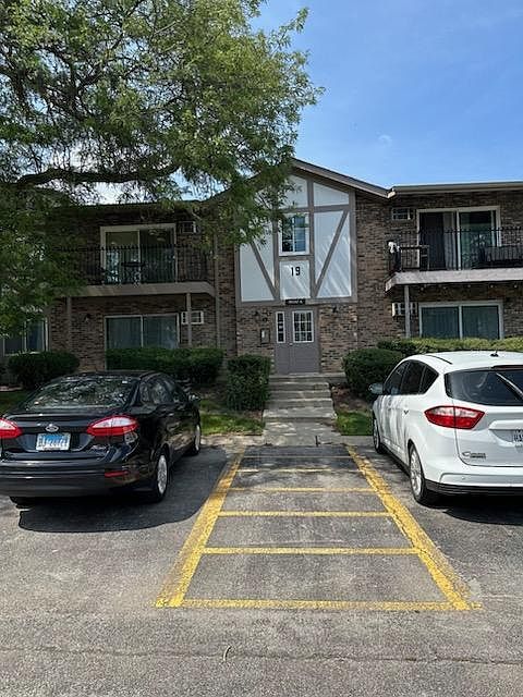 1st image of 9 Lake Dr APT 202