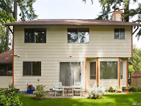 2nd image of 8628 Foster Grove Ct NE