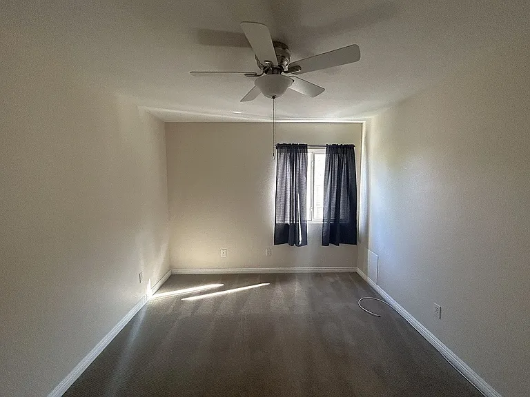 16391 Misty Hill Dr — Photo 33
