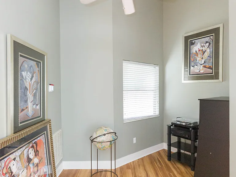2020 W Dekle Ave #C — Photo 35