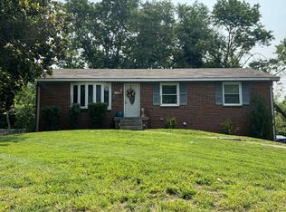 161 W Regent Dr, Clarksville, TN 37043