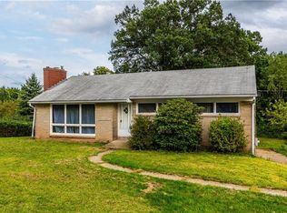 9284 Peebles Rd, Allison Park, PA 15101