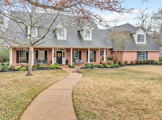 2001 Indian Trl, College Station, TX 77845