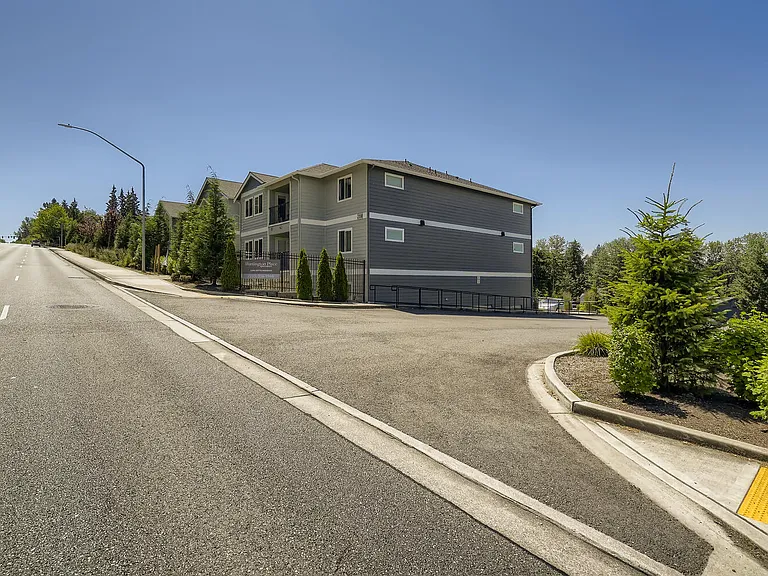 Street View of Huntington Place Apartments