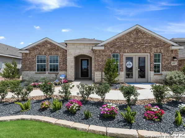 8916 James Bowie, Seguin, TX 78155