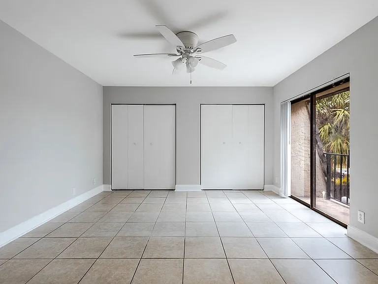 1755 N Congress Ave — Photo 18