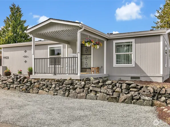 9923 189th Street E, Puyallup, WA 98375