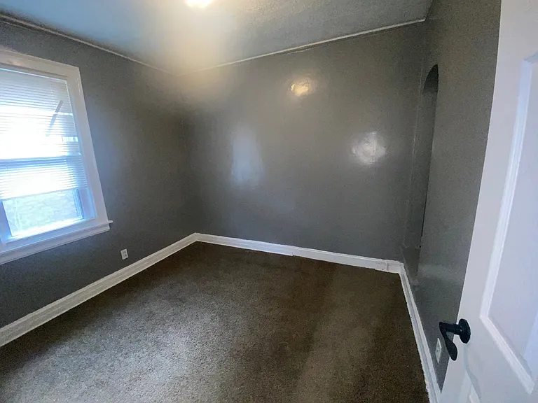 3831 Waverly St — Photo 10