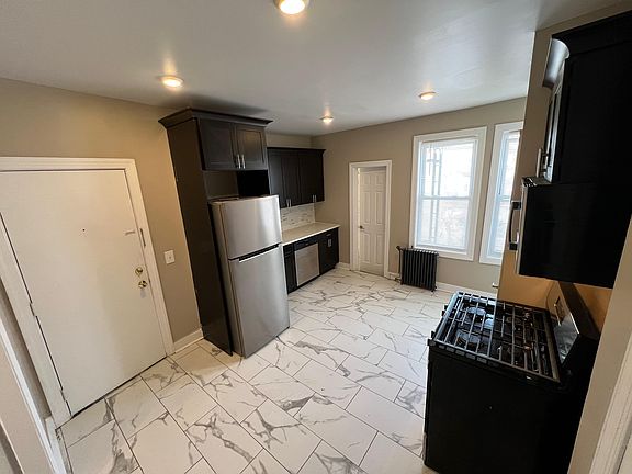 3rd image of 96 Seaview Ave #39E
