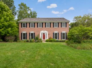 25978 Oak Hills Rd, Lake Barrington, IL 60010