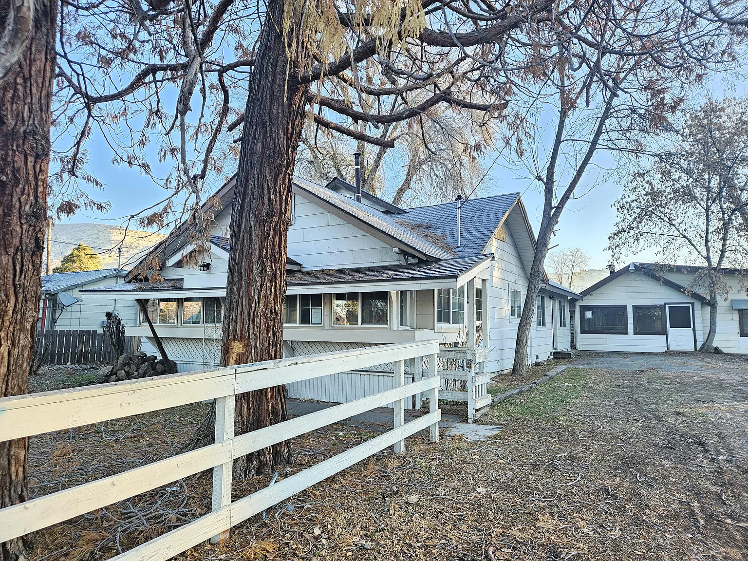 1537 Wiard St photo 1
