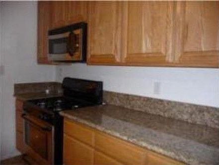 4th image of 3615 W 177th St