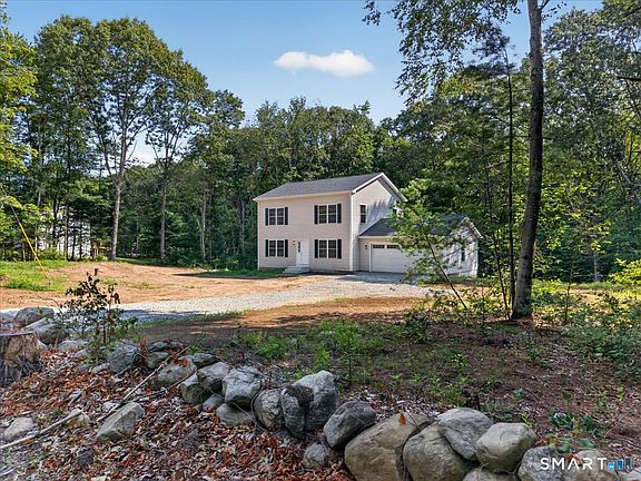 3rd image of 1033 Old Colchester Road