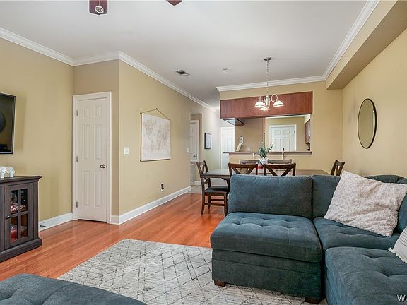 4th image of 3218 Veterans Memorial Pkwy APT 1203