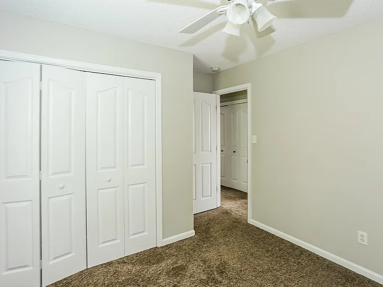 6918 Lowen Rd — Photo 14