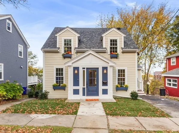 16 Jenness Rd, Brookline, MA 02446