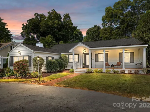 2209 Hassell Pl, Charlotte, NC 28209