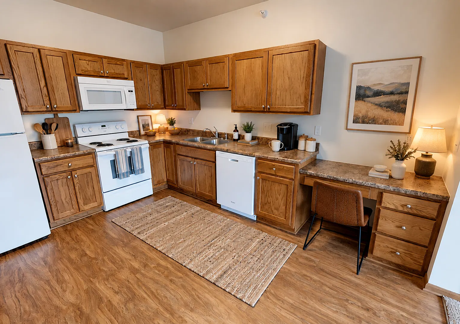140 N. Hyland — Photo 1