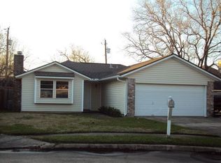 5 Shallowbrook St, Angleton, TX 77515