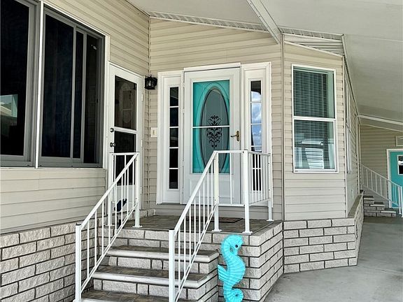 3rd image of 333 Shrub Ln S