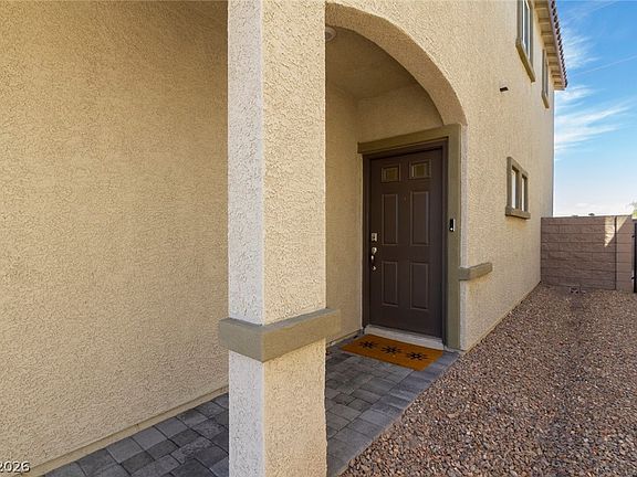 4th image of 4688 Admiral Cliffs Ave