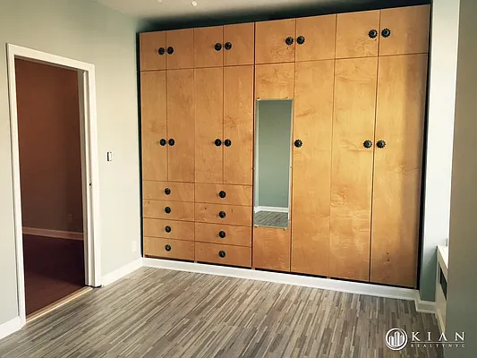 Rented by Kian Realty | media 23