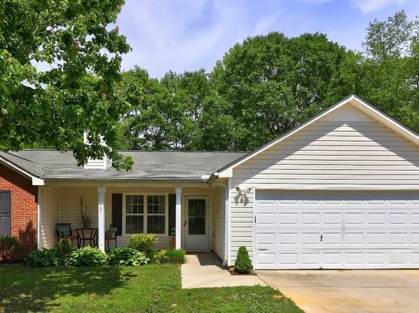 254 Roberts Trl, Locust Grove, GA 30248