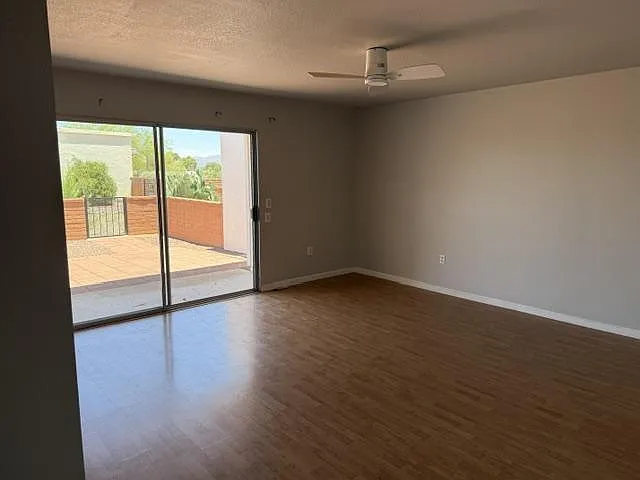 307 N Calle Del Chancero — Photo 6