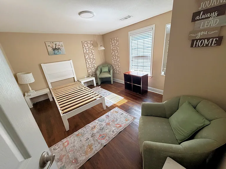 578 Harrop Ln #4 — Photo 34