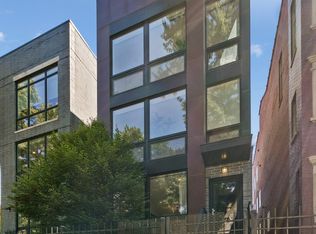 877 N Hermitage Ave APT 1, Chicago, IL 60622