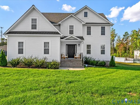 5601 Walnut Walk Dr, North Chesterfield, VA 23237