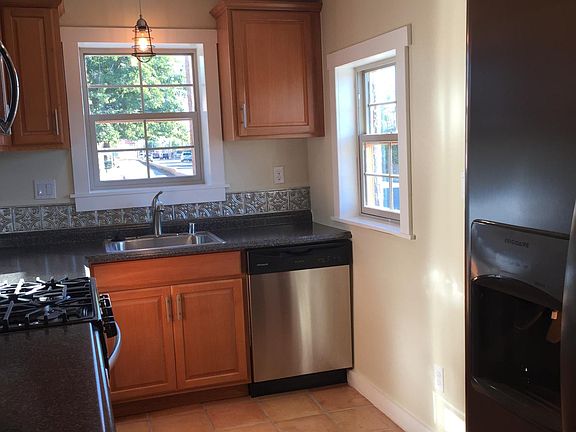 2nd image of 204 N San Pedro St