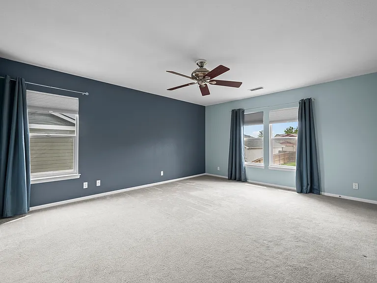 13849 Locust St — Photo 9