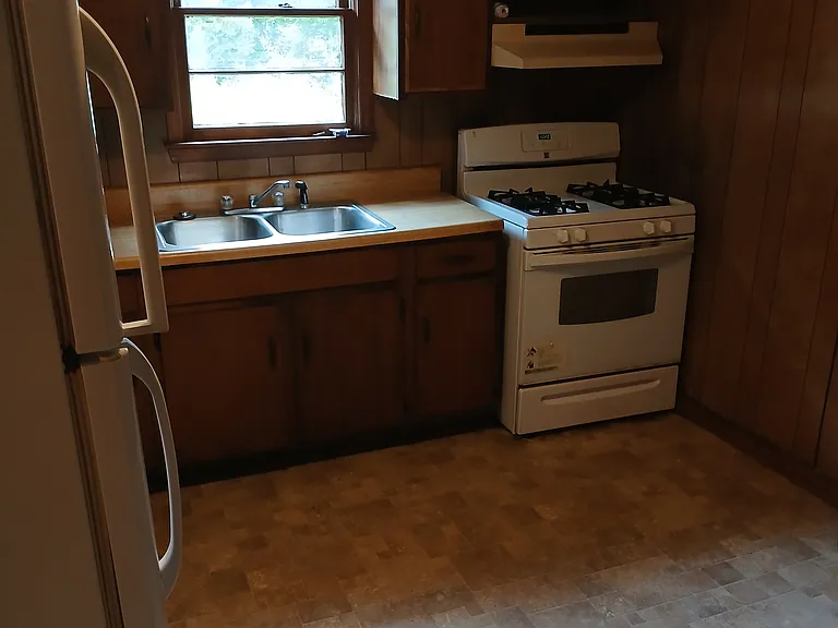 824 S Dalton St — Photo 16