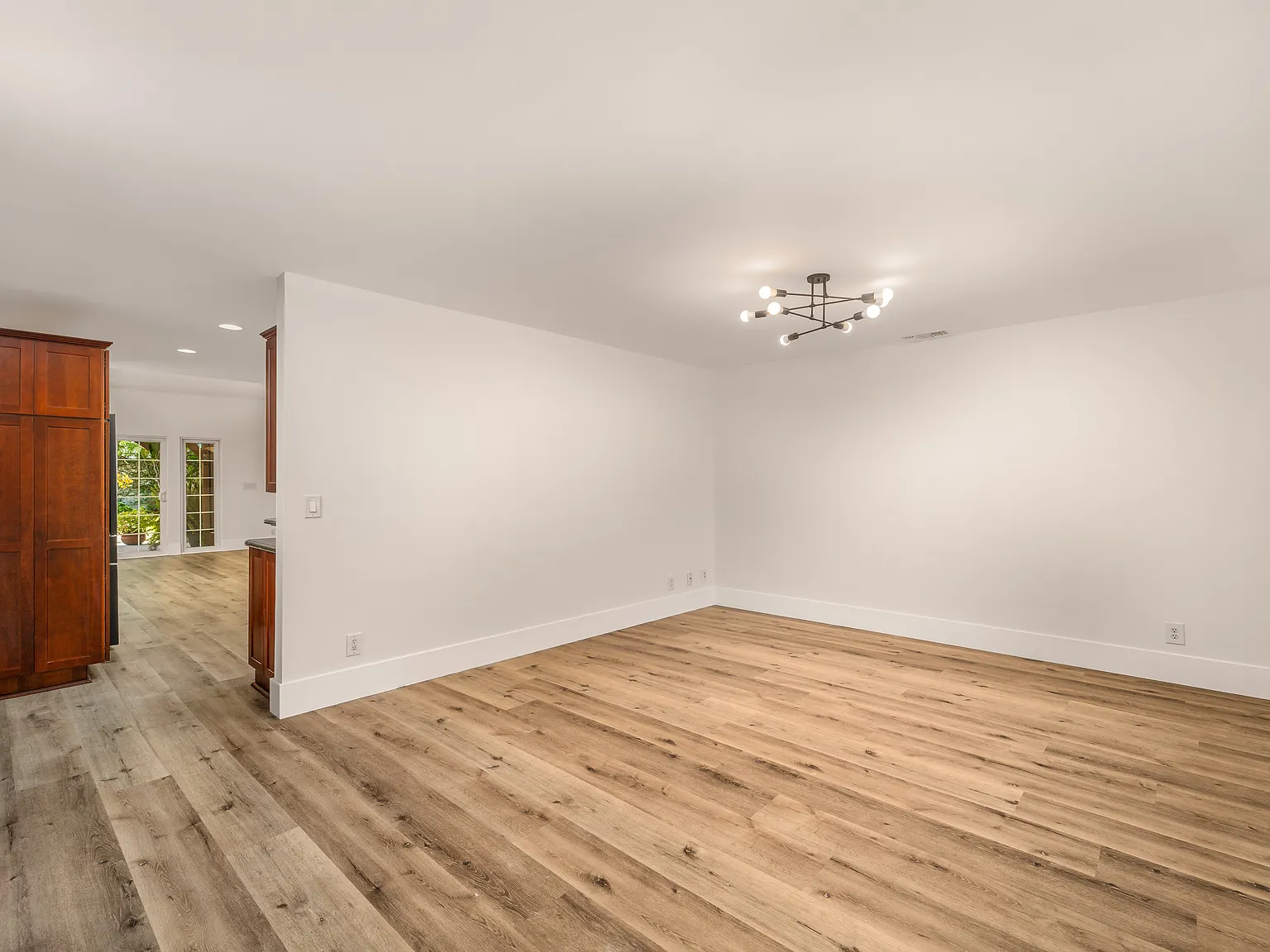 4 bed, 1804 sqft, $4,800 — Photo 4