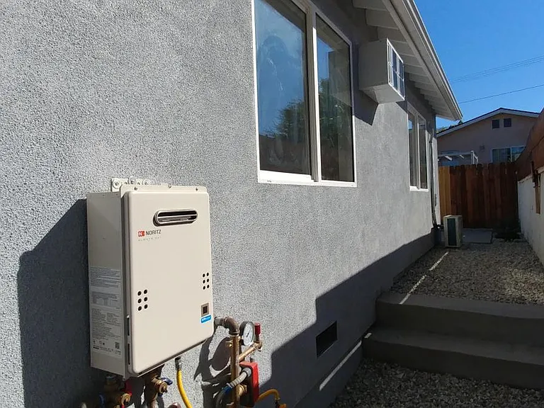 10832 Odell Ave — Photo 11