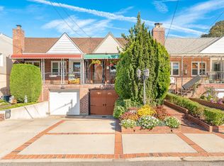 8609 77th Ave, Ridgewood, NY 11385