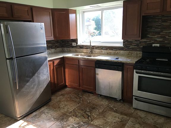 4th image of 9805 S Kostner Ave