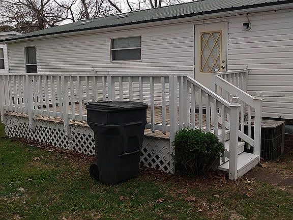 2nd image of 402 Kestrel Dr SW