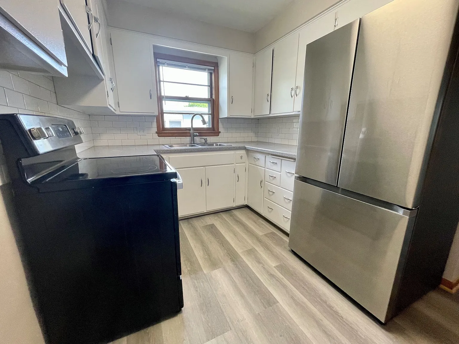 Nice 1bed 1bath Apartment near the Vilas Neighborhood — Photo 3