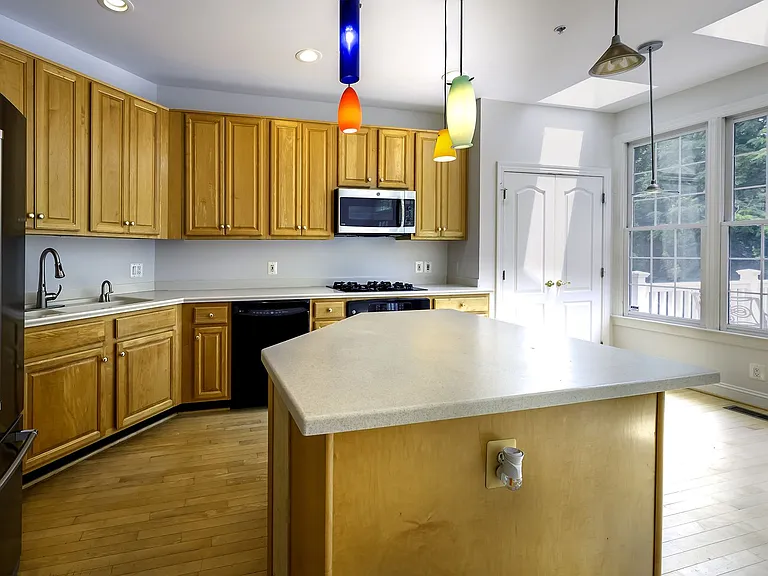 1156 Regal Oak Dr — Photo 21