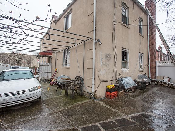 2nd image of 1914 81st St