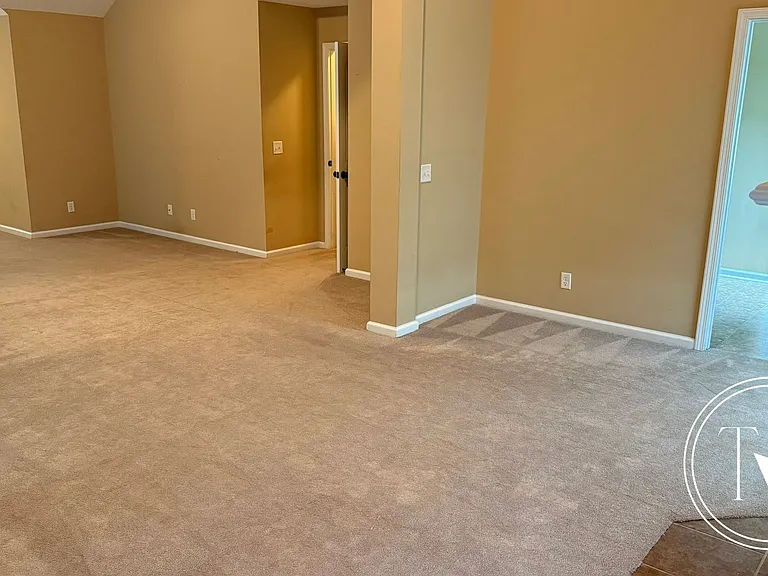 639 Red Oak Ln — Photo 26