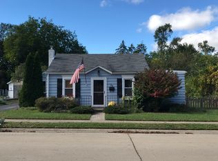 28 S Biggs St, Belleville, MI 48111