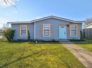 4001 Runnels St, Fort Worth, TX 76106