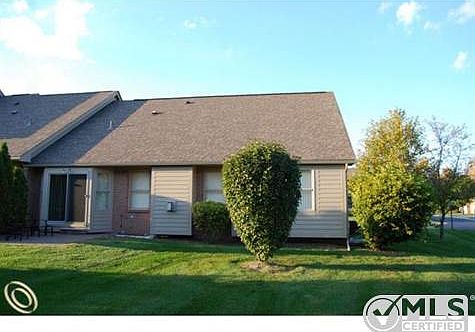 22401 Timber Ridge rear.JPG